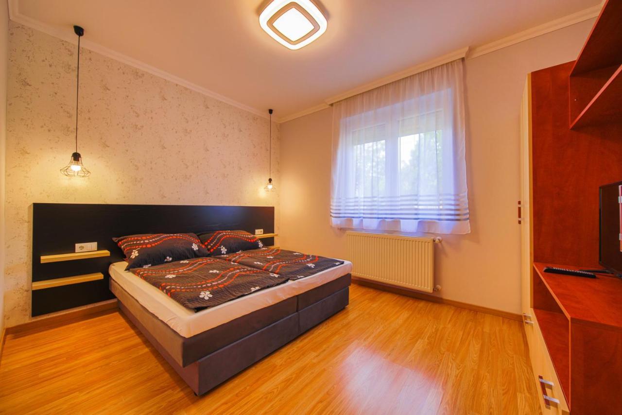 Kalvin Utcai Apartmanok Hajdúszoboszló Extérieur photo