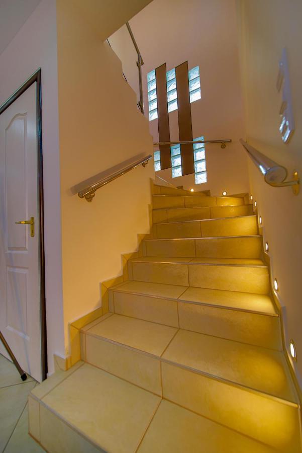 Kalvin Utcai Apartmanok Hajdúszoboszló Extérieur photo