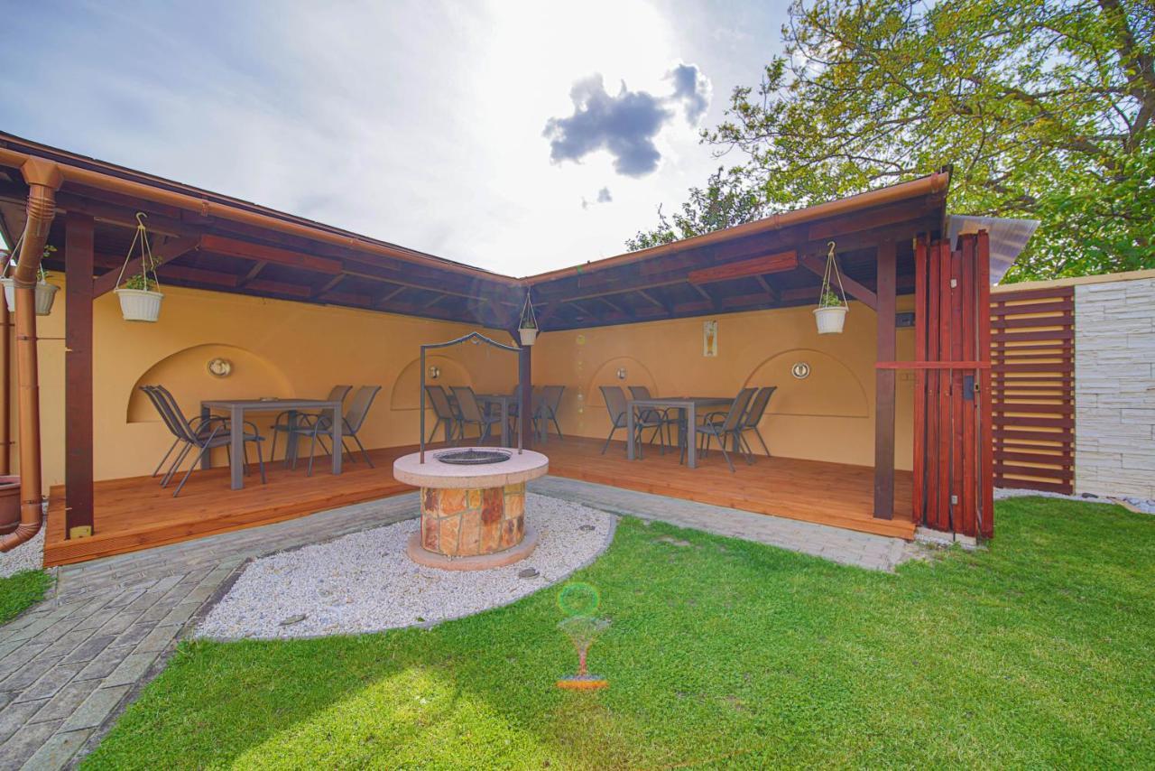 Kalvin Utcai Apartmanok Hajdúszoboszló Extérieur photo